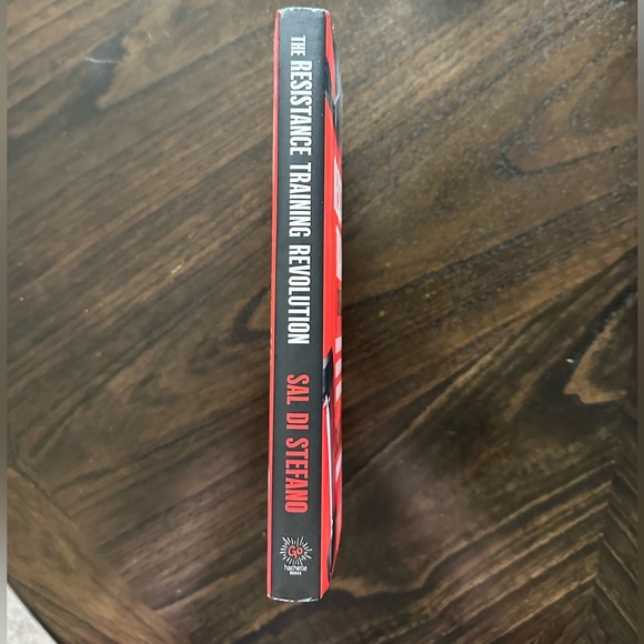 Hachette Red Resistance Training Book - Picture 3 of 3